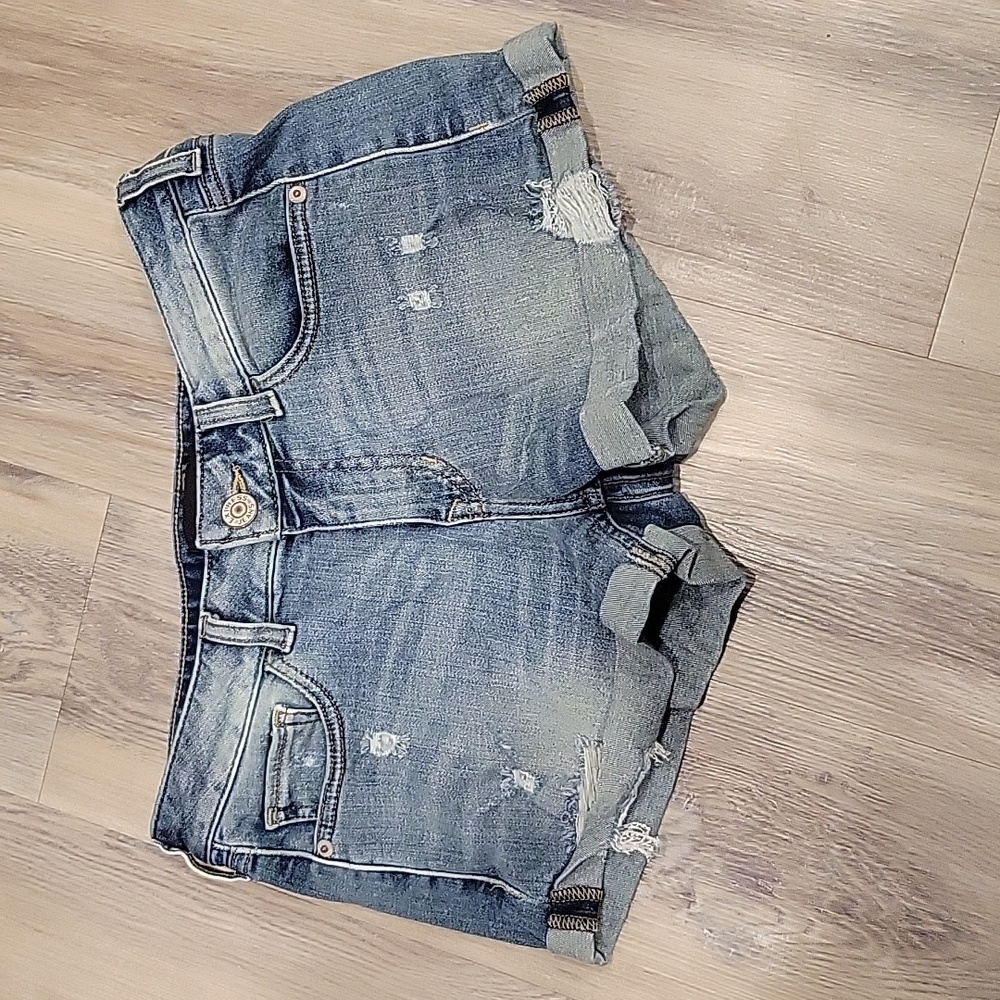 Express Jean Short
